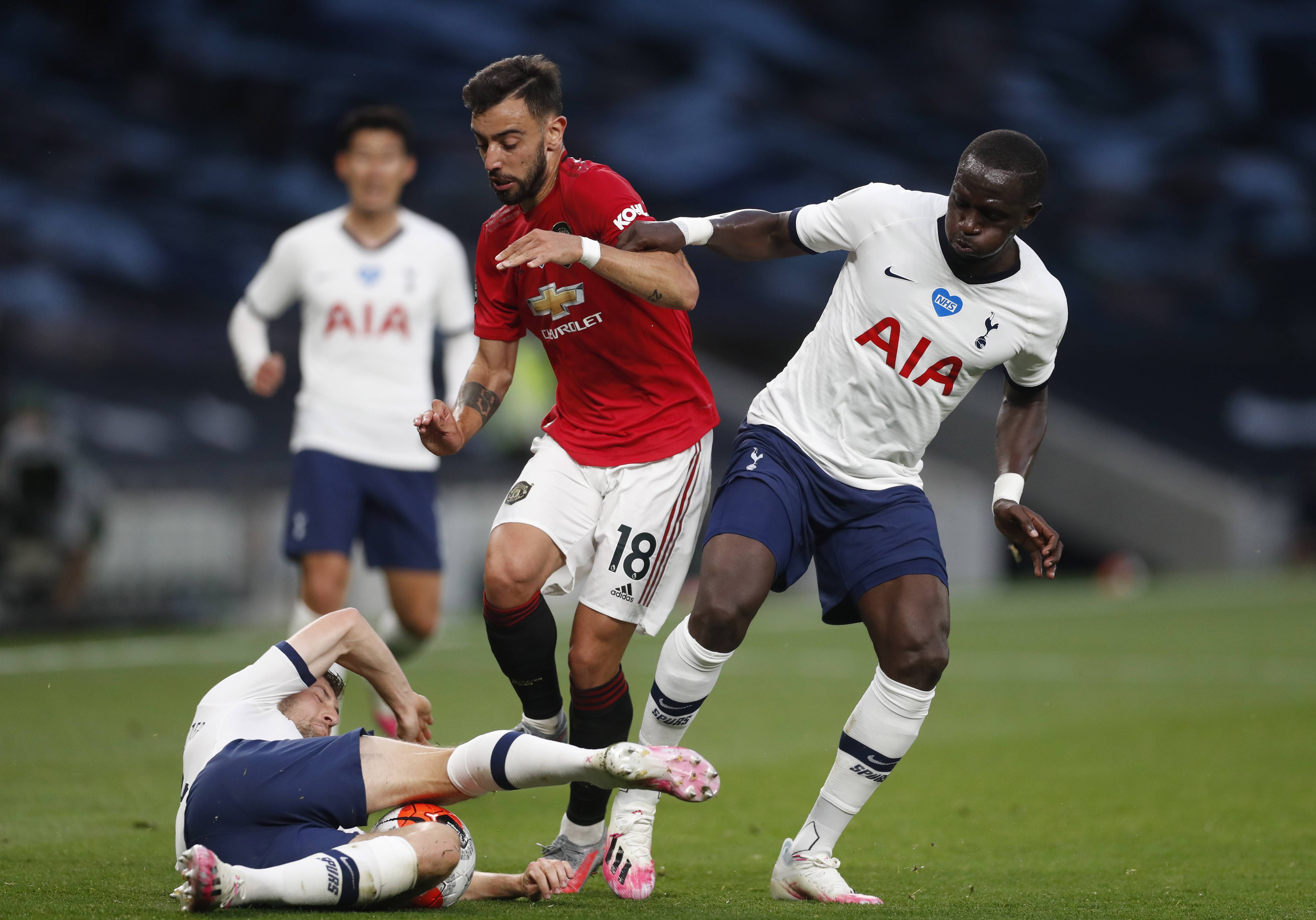 更是一个战 更是一个战